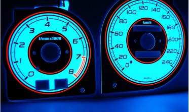 Тюнинговые накладки в щиток приборов Mazda 323F BA фото