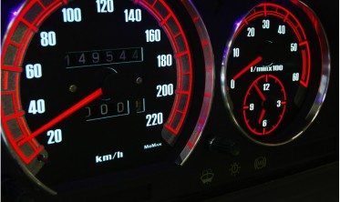 Тюнинг накладки в приборную панель Mercedes W190 (W201) вар. 4 фото