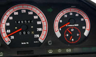 Тюнинг накладки в приборную панель Mercedes W190 (W201) вар. 4 фото