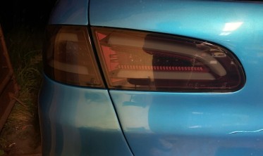Тюнинговые задние стопы диодные (фонари) Seat Ibiza 3 6L red smoke фото