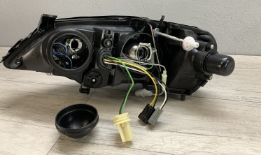 Передние фары с кольцами Opel Astra G Depo черные фото