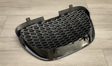 Решітка радіатора Seat Leon / Altea / Toledo honeycomb стиль фото