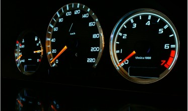Тюнінгові накладки на шкали приладів Mercedes W210 вер. 1 фото