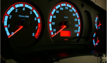 Тюнинг накладки на панель приборов Mitsubishi Colt 1996-2003 вар. 2 фото