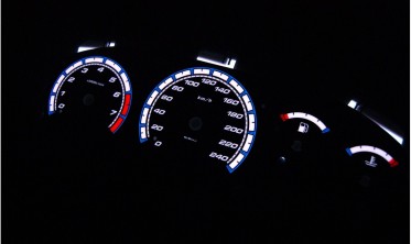 Светящиеся накладки на шкалы приборов Nissan Almera рестайл фото