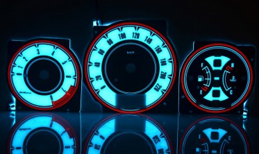 Тюнинговые накладки в щиток приборов Nissan X-trail T30 фото