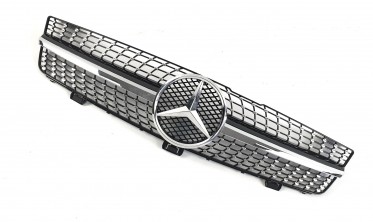 Решітка радіатора в Mercedes CLS-Class C219 (Diamond) фото