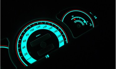 Тюнинг накладки на шкалы приборов без тахометра Opel Astra F фото