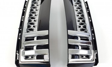 Решетка радиатора с жабрами для Range Rover Vogue фото