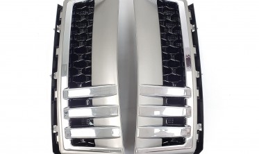Тюнинг решетка радиатора з жабрами для Range Rover Vogue L322 фото