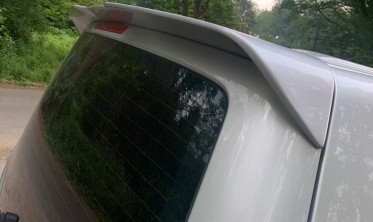 Спойлер задней двери VW T5 версия Sportline на ляду фото