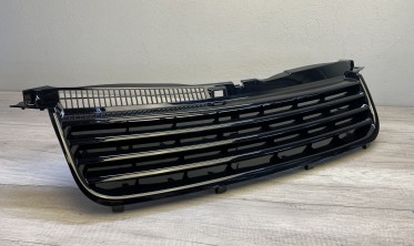 Тюнинговая решетка VW Passat B5 (3BG) FL черная глянцевая фото