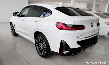 Черная защитная накладка на край заднего бампера BMW X4 II G02 M-Pakiet фото