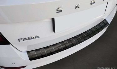Черная защитная накладка на край заднего бампера Skoda Fabia III рест. Kombi фото
