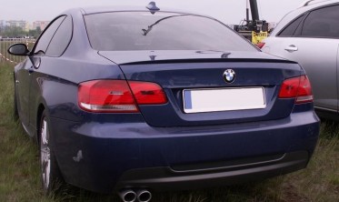 Спойлер багажника BMW E92/E93 у стилі М3 фото
