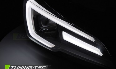 Черные передние фары full led Subaru WRX 2014-2022 фото