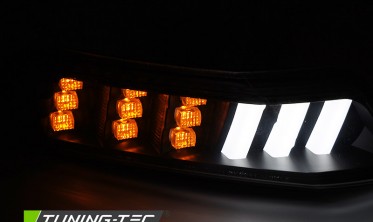 Чорні led повороти з габаритами в передній бампер Ford Mustang фото