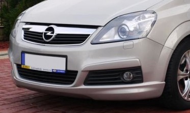 Накладка переднього бампера Opel Zafira B стиль OPC фото