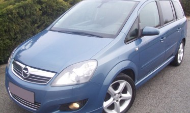 Накладка переднього бампера Opel Zafira B стиль OPC рестайлінг фото