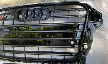 чорна решітка радіатора AUDI A3 8V 2013-2016 S-line стиль фото