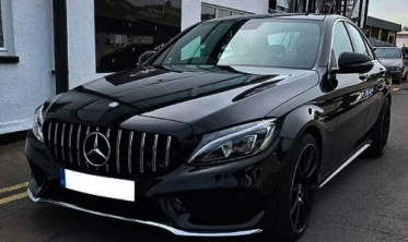 Тюнінгова решітка радіатора Mercedes C W205 стиль AMG GT з хром смужками фото