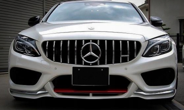Тюнінгова решітка радіатора Mercedes C W205 стиль AMG GT з хром смужками фото