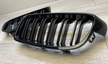 Решетка (ноздри) BMW F30/F31 стиль М3 глянцевые, двойные ребра фото