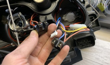 Передние фары BMW E87 / E81 / E82 / E88 черные с кольцами фото