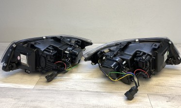 Фары передние BMW E90 / E91 черные с U-LED ангельскими глазками фото