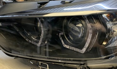 Чорні фари передні BMW F30/F31 дорестайл з діодними ДХО фото