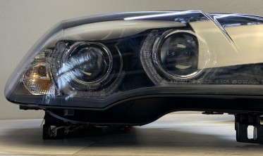 Фары передние BMW X5 E70 дорестайл с 3D ангельскими глазками фото