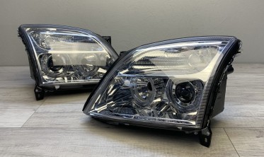 Тюнінгові фари передні Opel Vectra C 2002-2005 з габаритами-кільцями фото