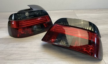 Тонированные фонари задние BMW E39 дорестайл в стиле рестайл фото