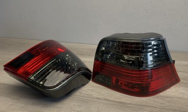 Тюнинговые фонари задние VW Golf 4 красно-тонированные фото