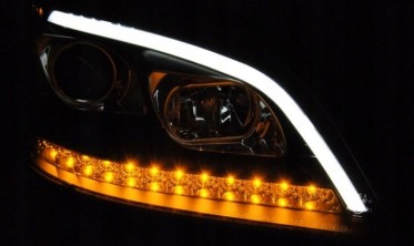 Фары передние Mercedes W164 ML дорестайл черные с LED поворотами фото