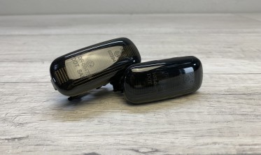 Динамические Led повороты в крилья Audi A4 B6/ B7/ A3 8P/ A6 C6 фото