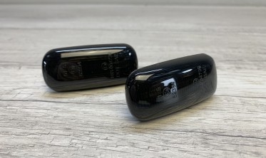 Динамические Led повороты в крилья Audi A4 B6/ B7/ A3 8P/ A6 C6 фото