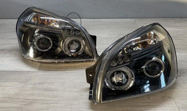 Чорні фари передні Hyundai Tucson з габаритами-кільцями фото