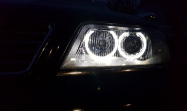 Передние фары черные с кольцами Audi A6 C5 дорестайл фото
