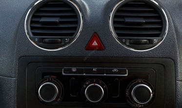 Хром кольца на обдувы VW Caddy II фото