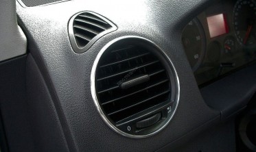 Хром кольца на обдувы VW Caddy II фото