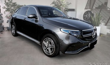 Захисна чорна накладка на край заднього бампера Mercedes EQC (N293) фото