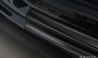 Захисна чорна накладка на край заднього бампера Mercedes EQC (N293) фото