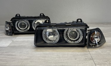 Фары передние BMW E36 седан, универсал Depo черные с кольцами фото