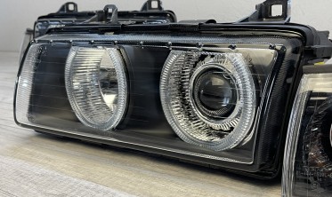 Фары передние BMW E36 седан, универсал Depo черные с кольцами фото