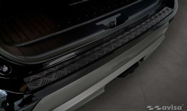 Черная накладка для защиты заднего бампера TOYOTA HIGHLANDER 4  фото