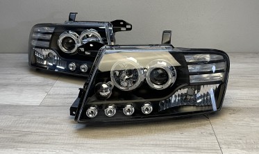 Фари передні з лінзами Mitsubishi Pajero V60 чорні фото