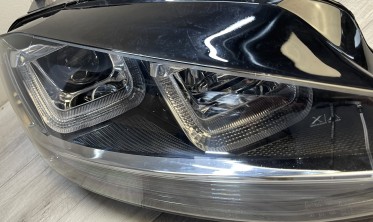 Тюнінгові фари передні VW Golf 7 чорні з хром смугою LED U-Type фото