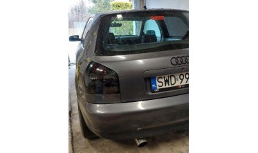 Темные фонари задние (стопы) AUDI A3 8L дорестайл фото