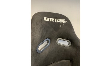 Спортивное автомобильное сиденье ковш GTR замш Bride Black фото